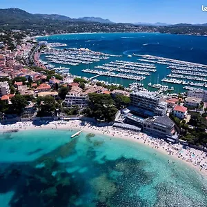 Calme Et Climatisé, à Pied, Terrasse, Parking Privé Bandol